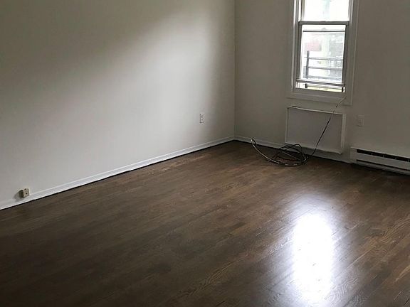 3rd image of 13-15 212th St