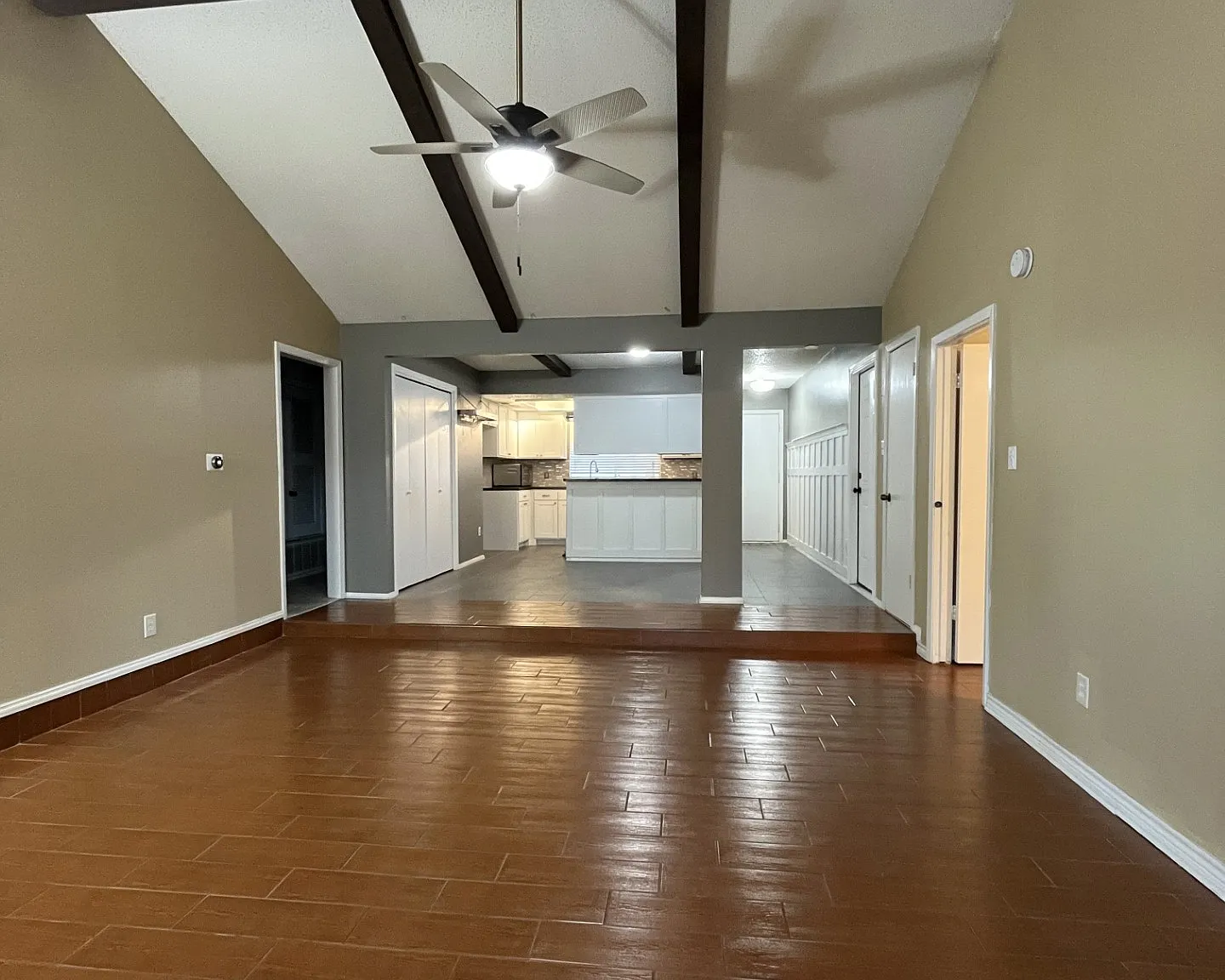 4 bed, 1463 sqft, $1,850 — Photo 3