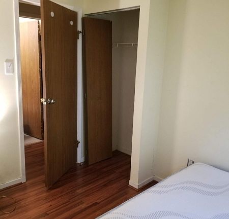 2nd image of 639 Nassau St Unit 1-A-1