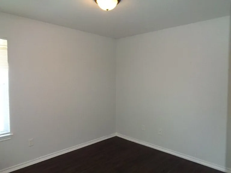 13649-13651 Biggs St — Photo 29