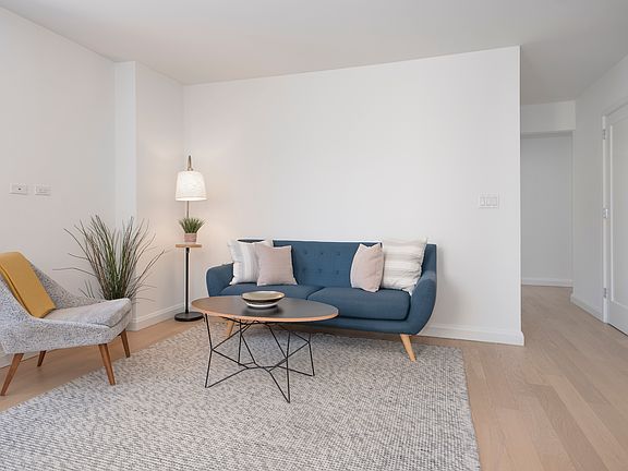 4th image of 250 W 19th St APT 6M