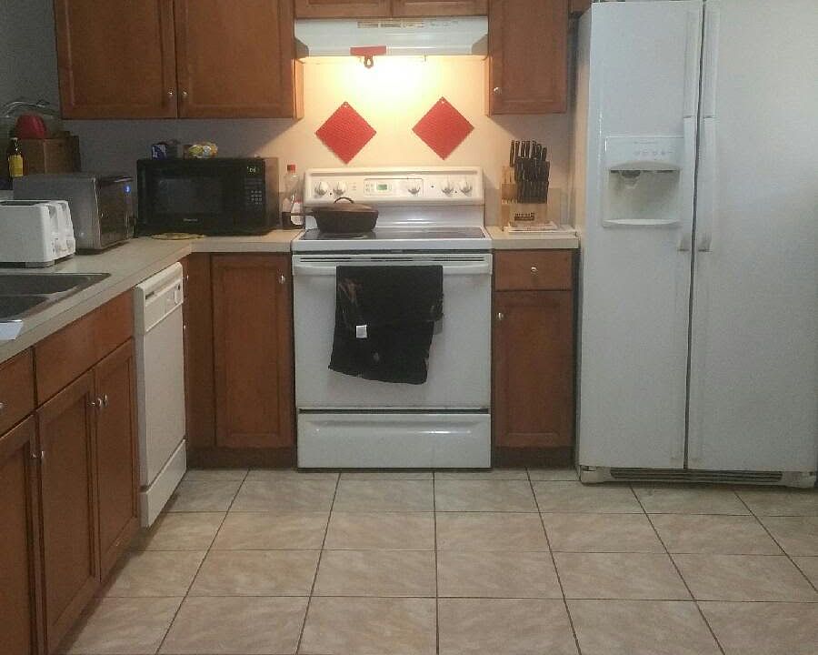 2nd image of 4712 29th St SW