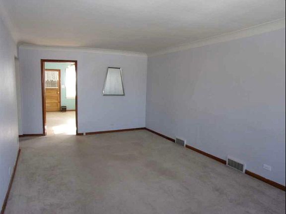 3rd image of 5707 S Meade Ave #1