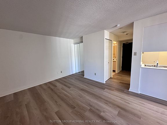 3rd image of 736 Bay St #3107