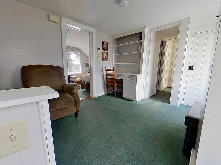 11525 High Point Rd — Photo 3