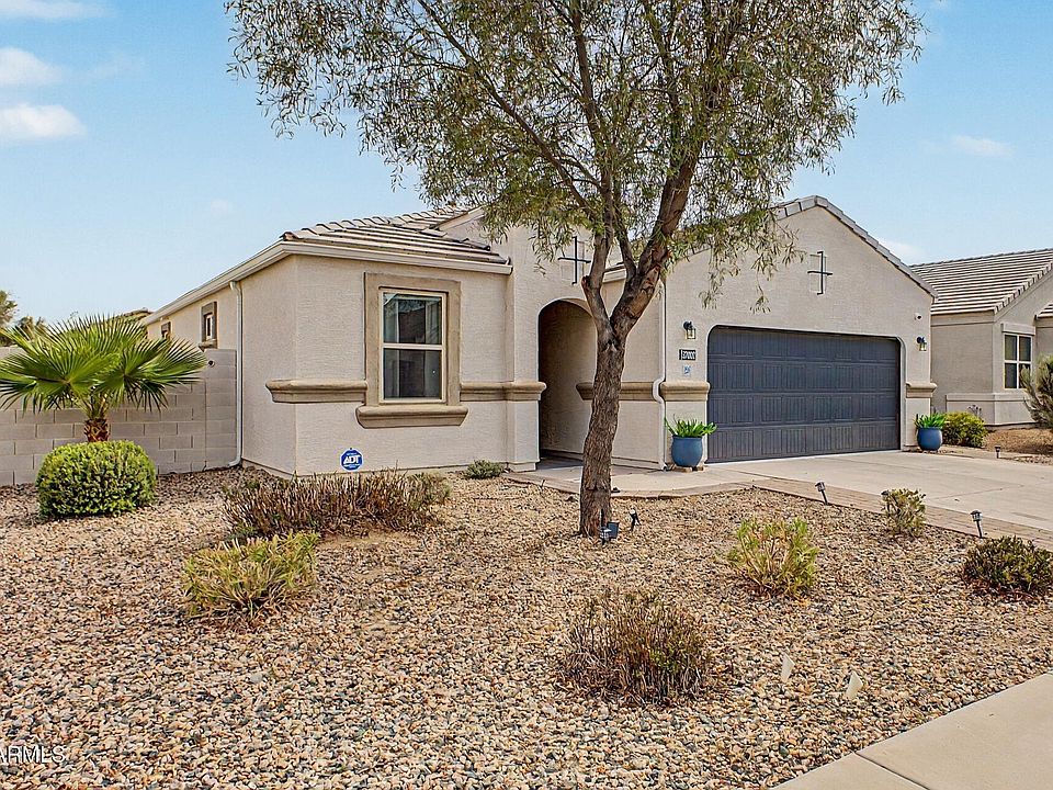 1st image of 37002 W MADDALONI Avenue