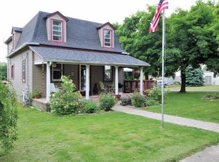 305 S State St, Rochester, WI 53167