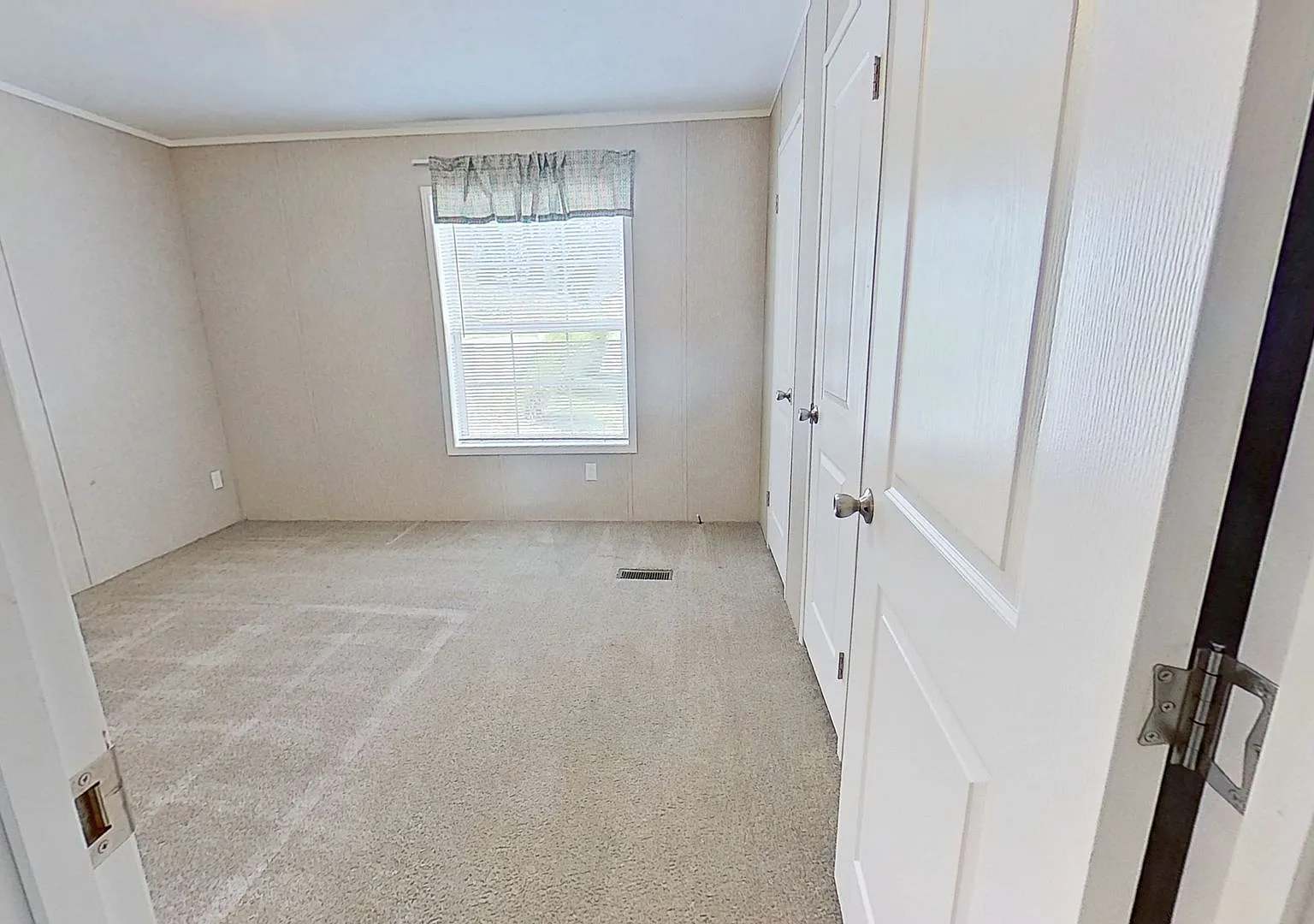 Comfortable Mobile Home In Glen Rock — Photo 3