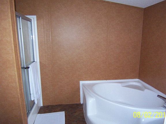 5th image of 211 Eauclair Dr