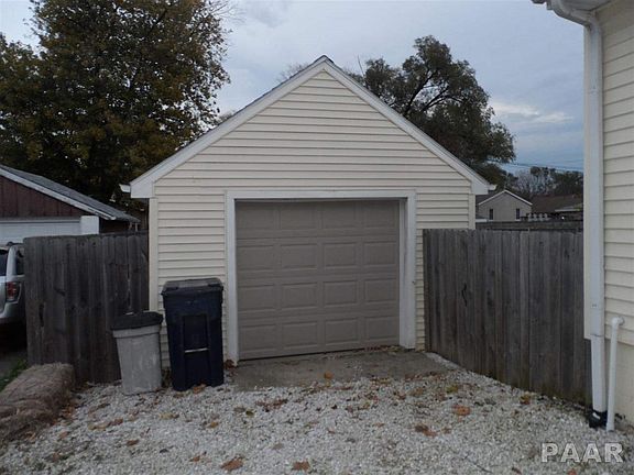 3rd image of 3804 Lauder Ave