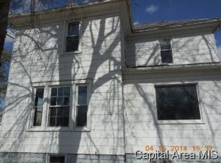 513 Bay St, Beardstown, IL 62618