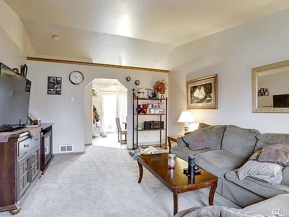 2nd image of 35517 92nd Avenue Ct S