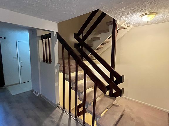 3rd image of 2906 Autumnwood Dr