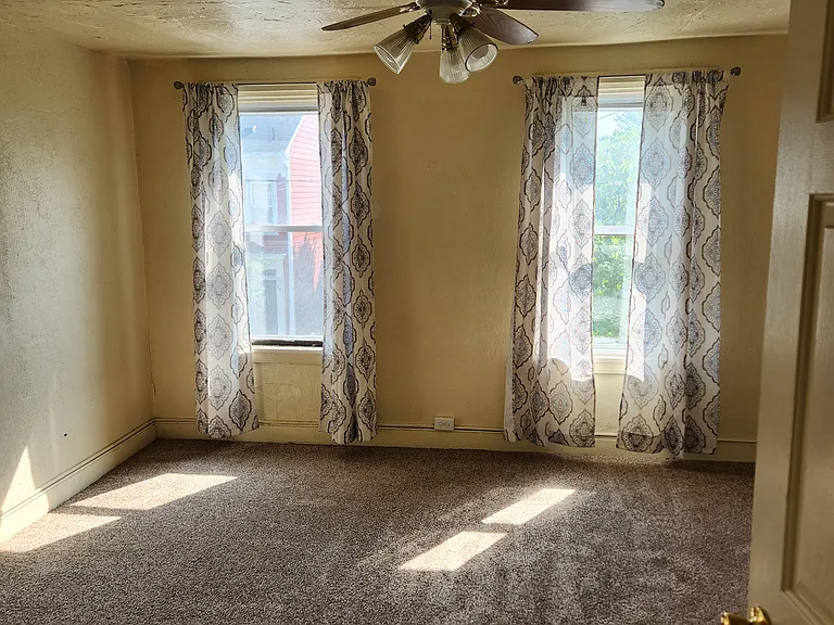 140 S Penn St — Photo 20