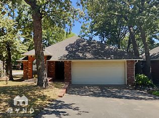 4901 Arborgate Dr, Arlington, TX 76017