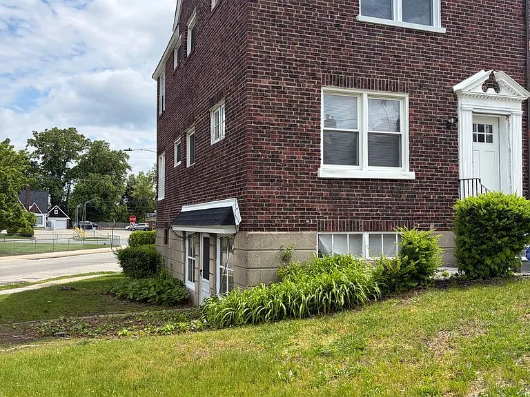 7925 Cedarbrook Avenue — Photo 14
