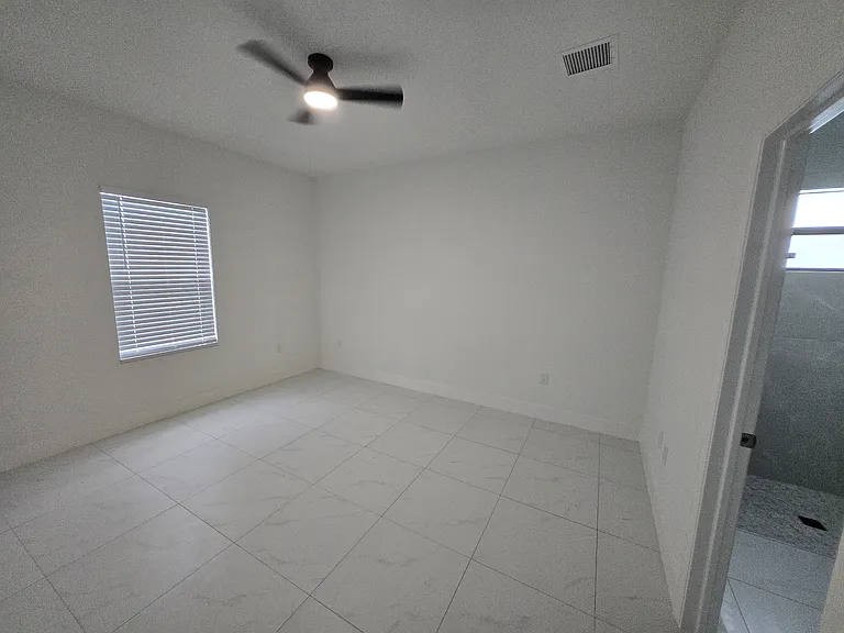 373 Bell Blvd S — Photo 9