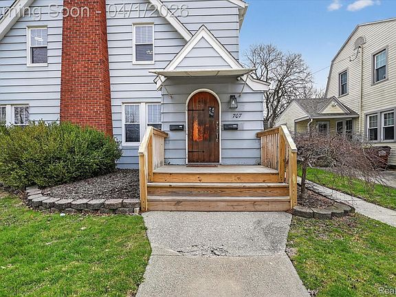 2nd image of 707 Harrison St