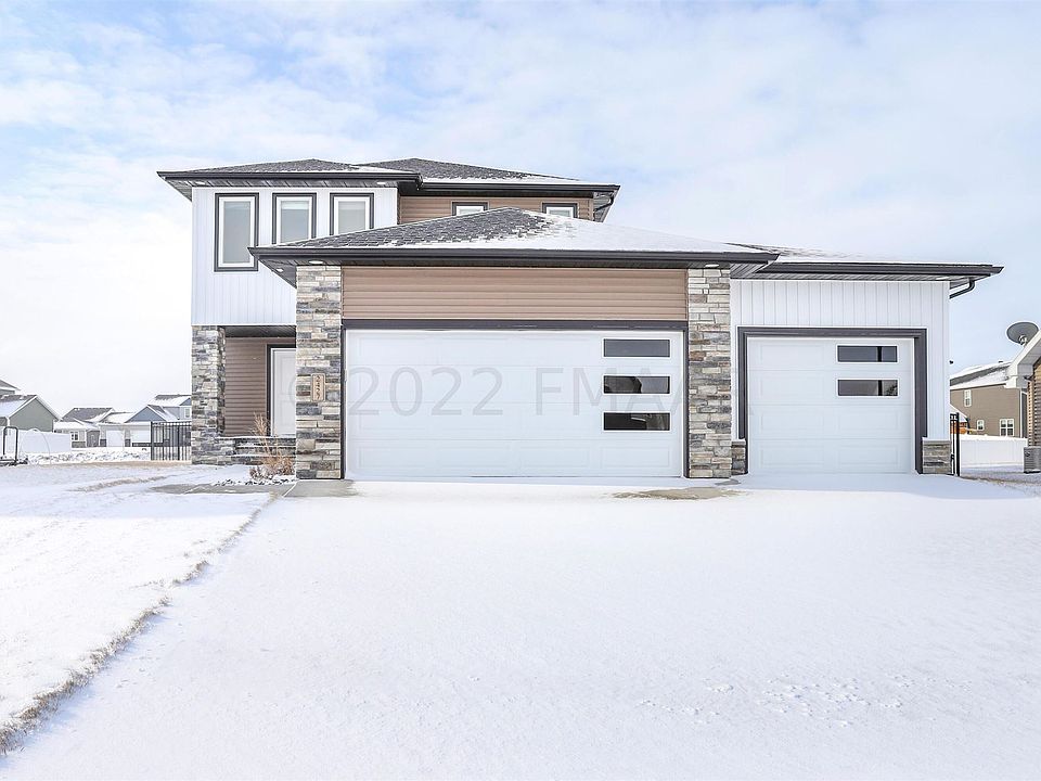 1st image of 2427 Harbor Ln W