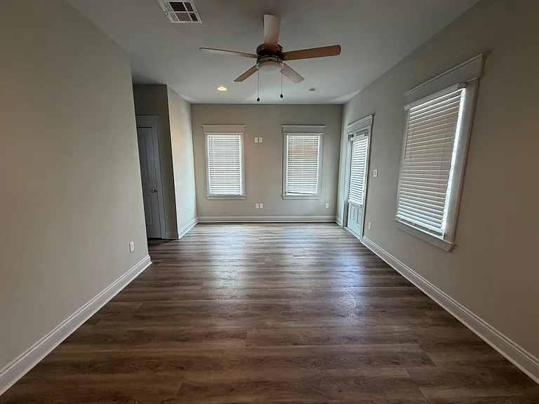 621 Hodges St — Photo 8