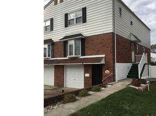13046 Dorothy Dr, Philadelphia, PA 19116