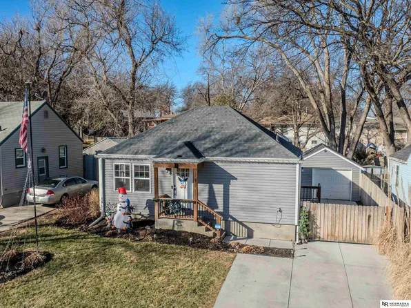 3143 N Cotner Blvd, Lincoln, NE 68507