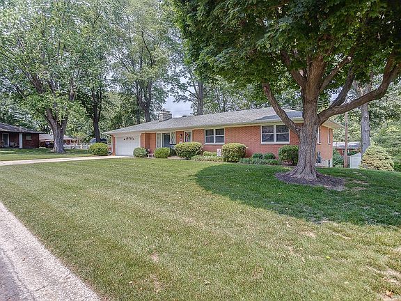 2nd image of 25 Sunnyside Dr