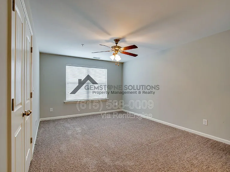 4018 Commons Dr — Photo 21