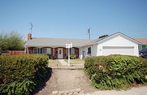 1st image of 1955 Loma Dr