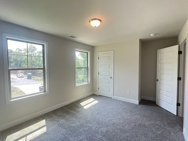 176 Country World Dr — Photo 31