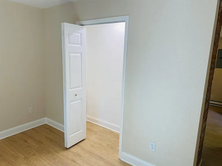 10 Unaka Ave #C — Photo 8