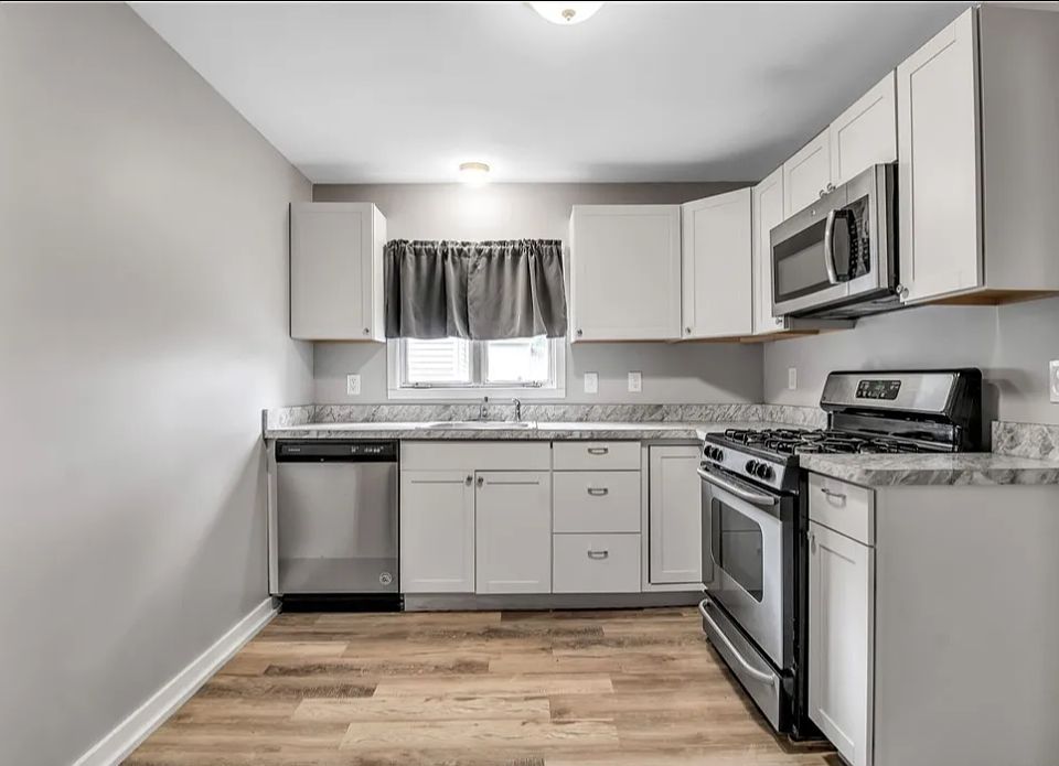 21 Brandel Ave Lancaster NY Zillow