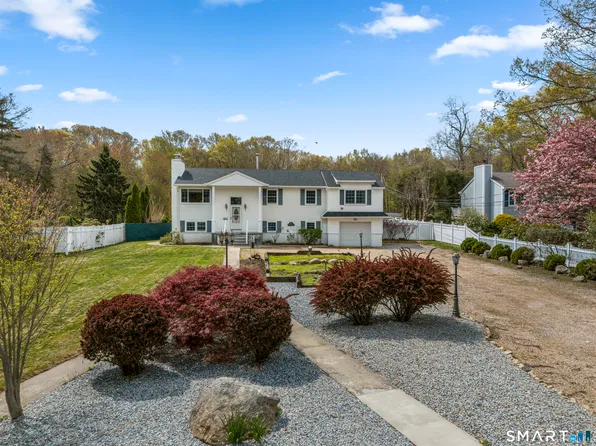 14 Old Black Point Road, East Lyme, CT 06357