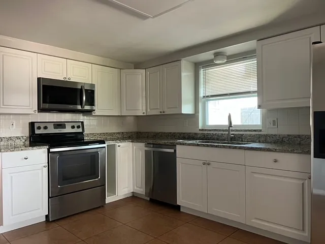 7835 Arbordale Dr — Photo 7