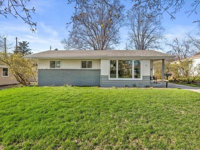 426 Debbie DRIVE, Waukesha, WI, 53189