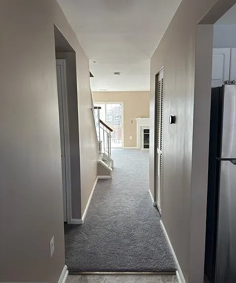 2459 Wentworth Dr — Photo 11