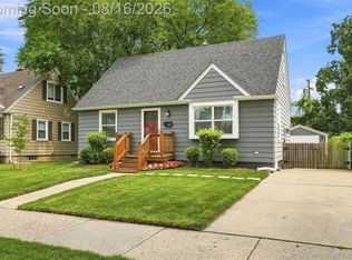 310 N Edgeworth Ave, Royal Oak, MI 48067