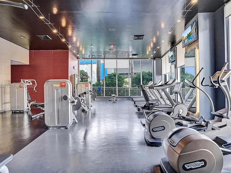 2600 E Hallandale Beach Blvd #T1902 — Photo 87
