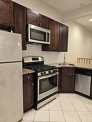 18-23 Menahan Street, #1L