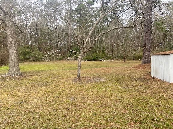 3rd image of 2944 Dogwood Cir