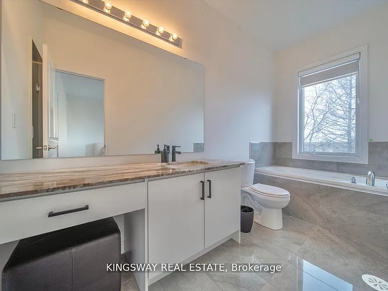 27 Paradox St — Photo 16