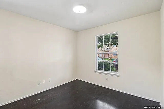 407 Amberdale Oak — Photo 11