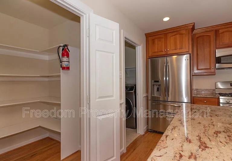 80 Brookshire Dr — Photo 30