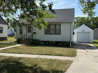415 10th St N, Breckenridge, MN 56520