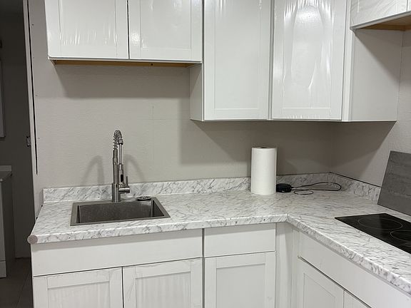2nd image of 2930 Idalia Ave #C