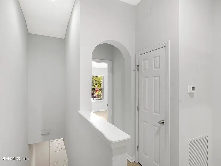 13305 Solar Dr — Photo 10