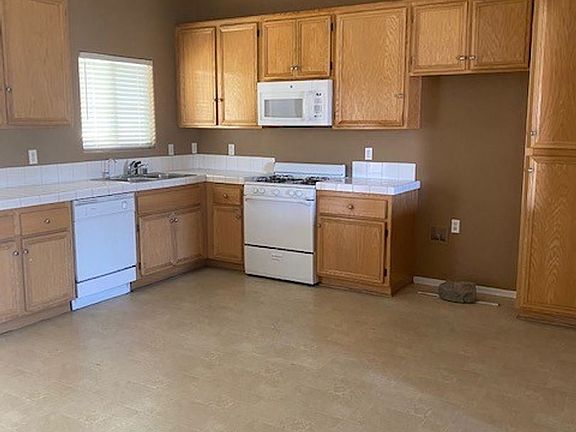 4th image of 12685 Appian Ave