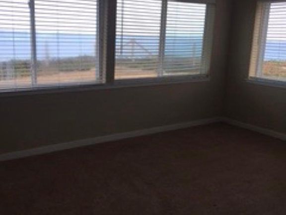 3rd image of 360 Esplanade Ave APT 1