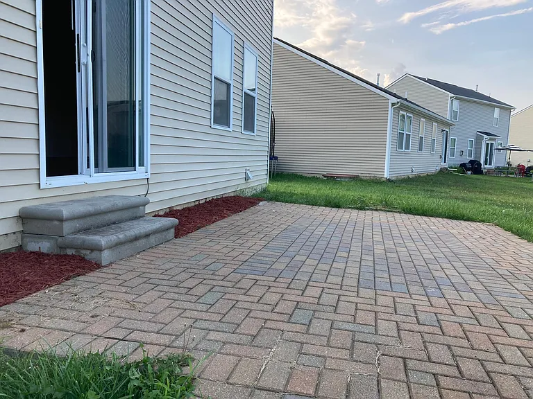 8413 Walnut Hl — Photo 2
