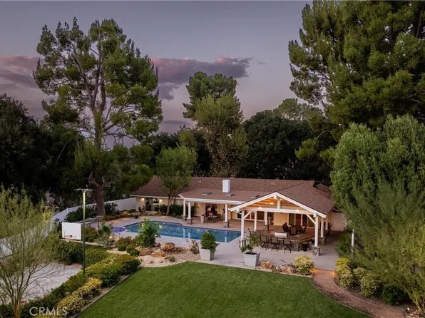 15736 Warm Springs Dr, Santa Clarita, CA 91387